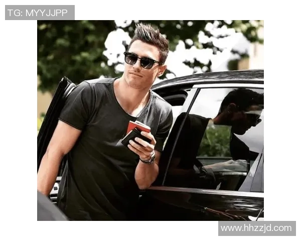 足球明星翘臀魅力大赏盘点球场上那些令人惊艳的翘臀瞬间